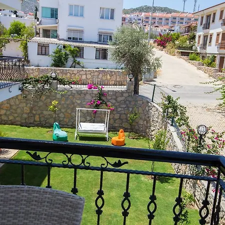 Bed & Breakfast Beyaz Ev Datça